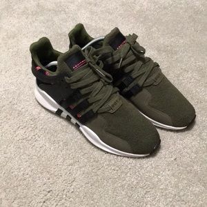 Adidas mens 9.5 EQT 91/16 olive Black
